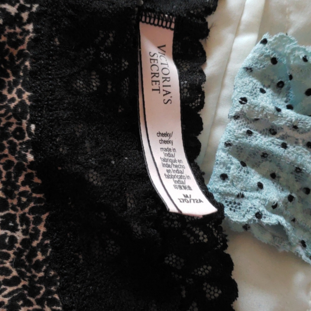 VS panties - Picture 3 of 3